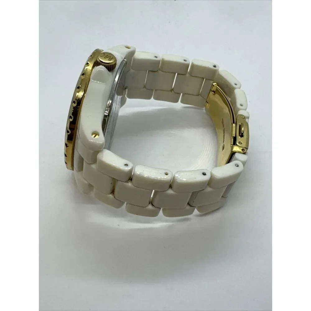 Michael Kors MM5249 Women's White Acrylic Analog Dial Quartz Wrist Watch JNA282